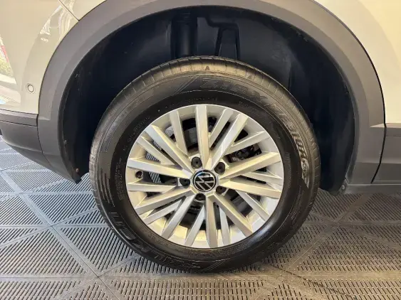 VOLKSWAGEN T-ROC - voiture d'occasion - Photo 25