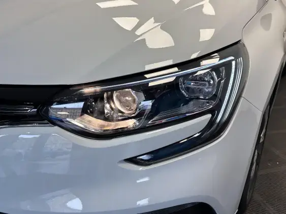 RENAULT MEGANE IV - voiture d'occasion - Photo 22
