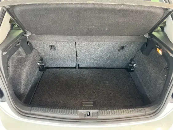VOLKSWAGEN POLO V - voiture d'occasion - Photo 17