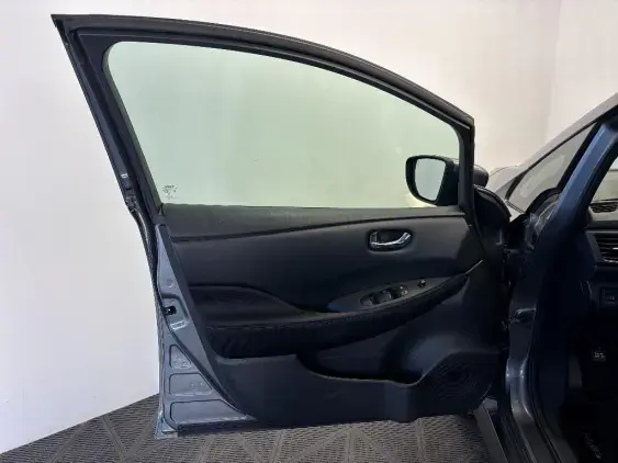 NISSAN LEAF II - voiture d'occasion - Photo 18