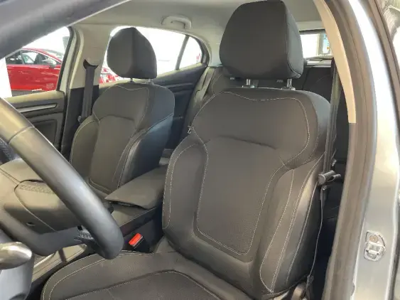 RENAULT MEGANE IV - voiture d'occasion - Photo 18