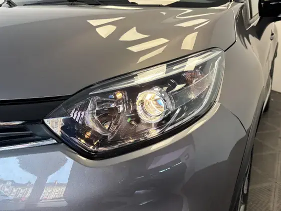 RENAULT CAPTUR - voiture d'occasion - Photo 21