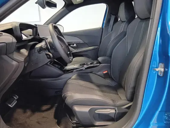 PEUGEOT 2008 II - voiture d'occasion - Photo 17