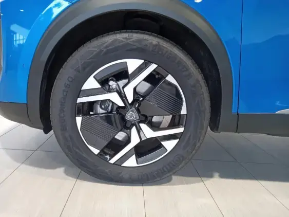 PEUGEOT 2008 II - voiture d'occasion - Photo 21