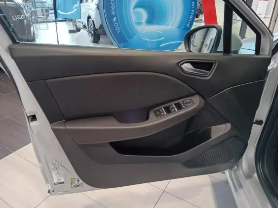 RENAULT CLIO V - voiture d'occasion - Photo 17