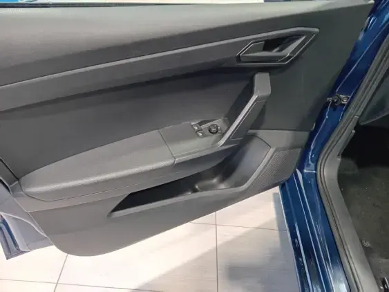 SEAT IBIZA V - voiture d'occasion - Photo 17