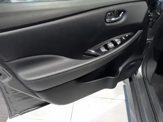 NISSAN LEAF II - voiture d'occasion - Photo 17