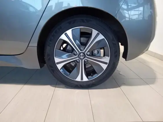 NISSAN LEAF II - voiture d'occasion - Photo 21