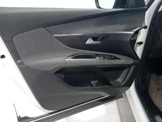 PEUGEOT 3008 II - voiture d'occasion - Photo 18