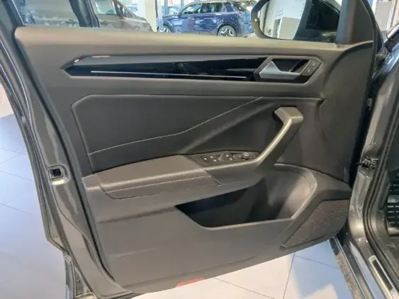 VOLKSWAGEN T-ROC - voiture d'occasion - Photo 16