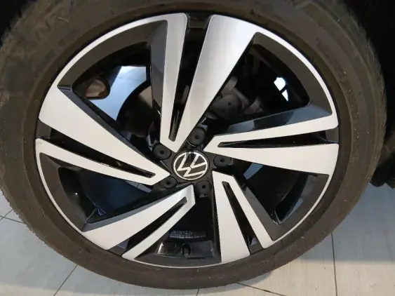 VOLKSWAGEN T-ROC - voiture d'occasion - Photo 21