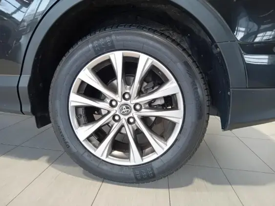 TOYOTA RAV4 V - voiture d'occasion - Photo 22