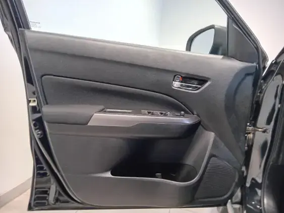 SUZUKI VITARA IV - voiture d'occasion - Photo 18