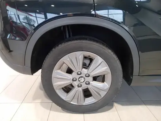 SUZUKI VITARA IV - voiture d'occasion - Photo 24