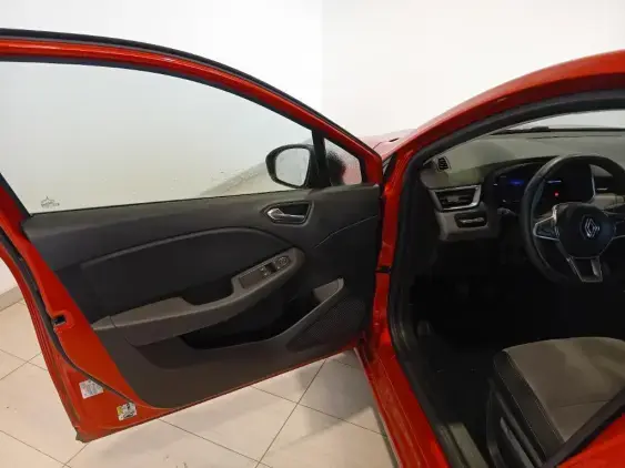 RENAULT CLIO V - voiture d'occasion - Photo 18