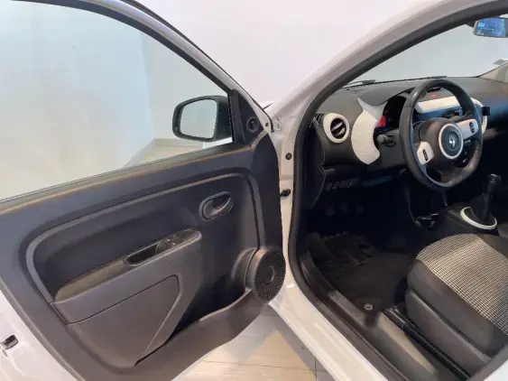 RENAULT TWINGO III - voiture d'occasion - Photo 17