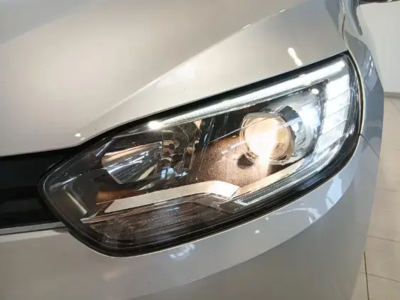 RENAULT SCENIC IV - voiture d'occasion - Photo 21