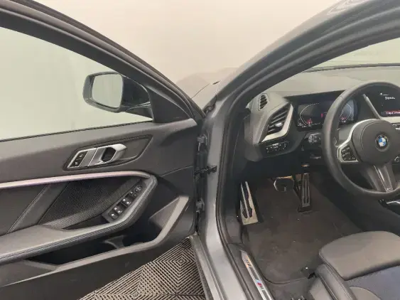 BMW SERIE 1 F40 - voiture d'occasion - Photo 18