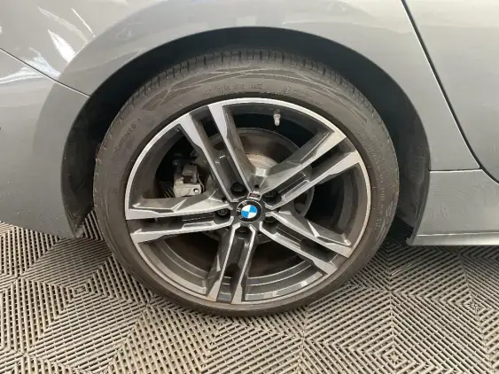 BMW SERIE 1 F40 - voiture d'occasion - Photo 24