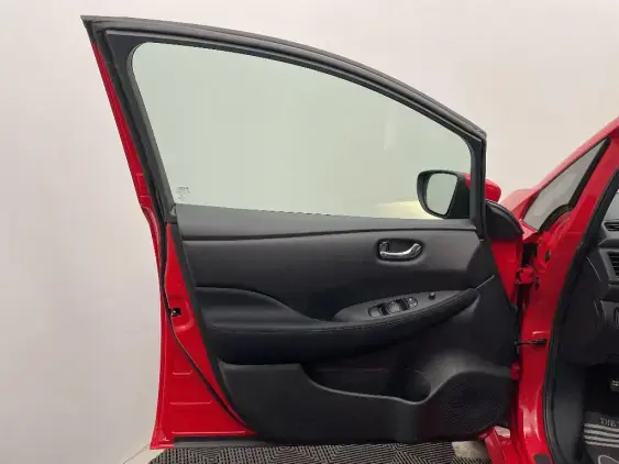 NISSAN LEAF II - voiture d'occasion - Photo 19