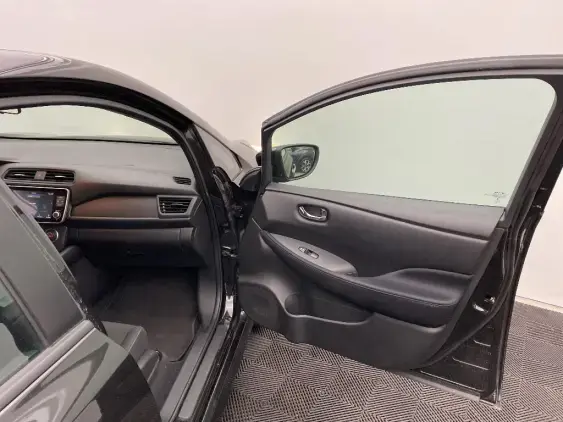 NISSAN LEAF II - voiture d'occasion - Photo 20