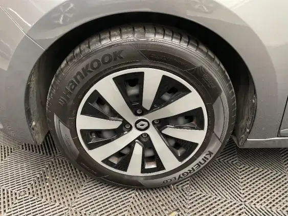 RENAULT CLIO V - voiture d'occasion - Photo 22