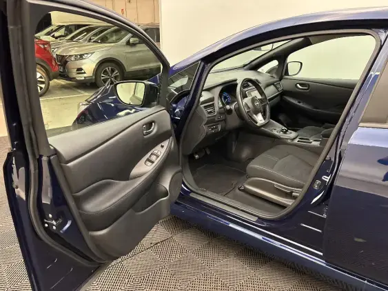 NISSAN LEAF II - voiture d'occasion - Photo 18