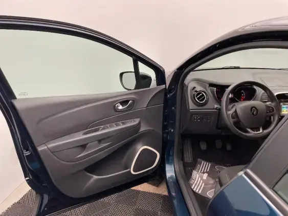 RENAULT CAPTUR - voiture d'occasion - Photo 18