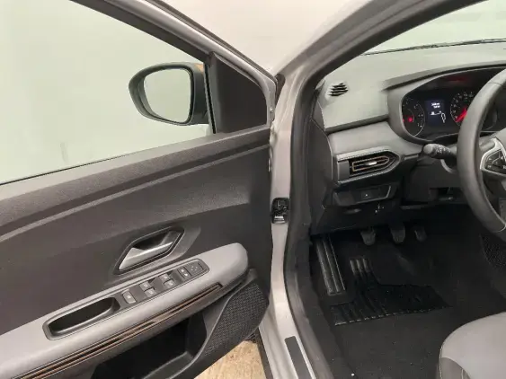 DACIA SANDERO III - voiture d'occasion - Photo 19