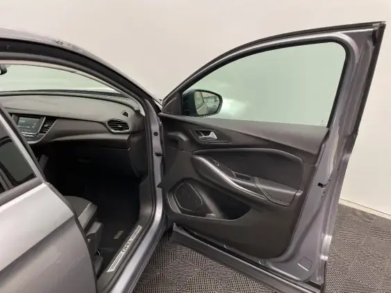 OPEL GRANDLAND X - voiture d'occasion - Photo 20