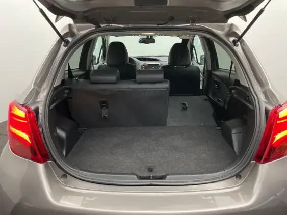 TOYOTA YARIS III - voiture d'occasion - Photo 16