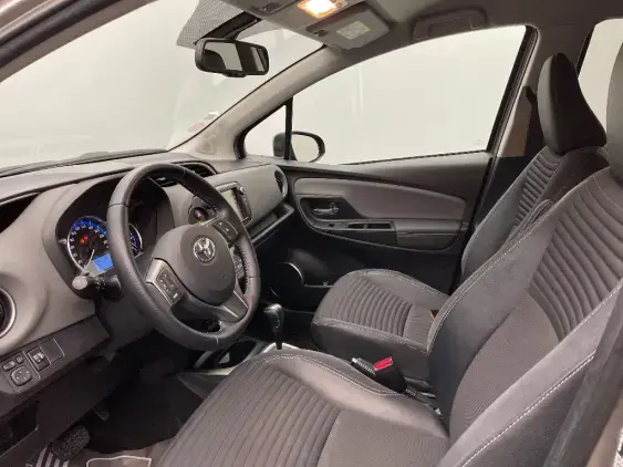 TOYOTA YARIS III - voiture d'occasion - Photo 18