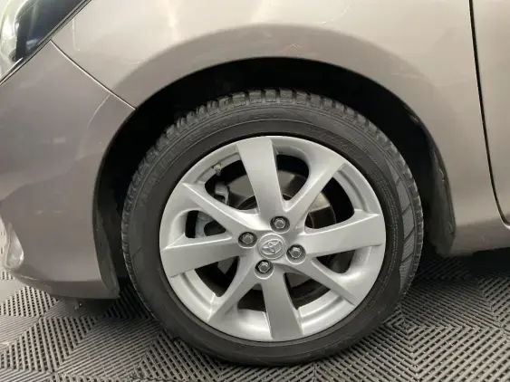 TOYOTA YARIS III - voiture d'occasion - Photo 23