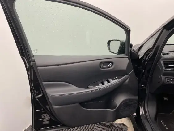 NISSAN LEAF II - voiture d'occasion - Photo 18