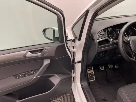 VOLKSWAGEN TOURAN III - voiture d'occasion - Photo 19