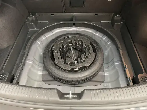 HYUNDAI I30 FASTBACK I - voiture d'occasion - Photo 17