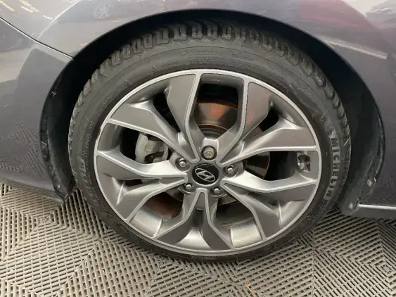 HYUNDAI I30 FASTBACK I - voiture d'occasion - Photo 23