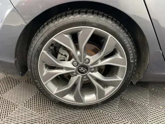 HYUNDAI I30 FASTBACK I - voiture d'occasion - Photo 25