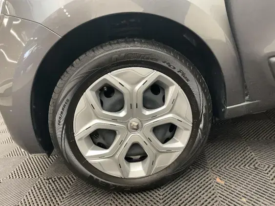 RENAULT TWINGO III - voiture d'occasion - Photo 23