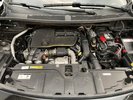 PEUGEOT 3008 II - voiture d'occasion - Photo 21