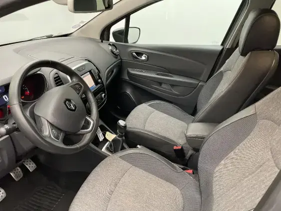 RENAULT CAPTUR - voiture d'occasion - Photo 18