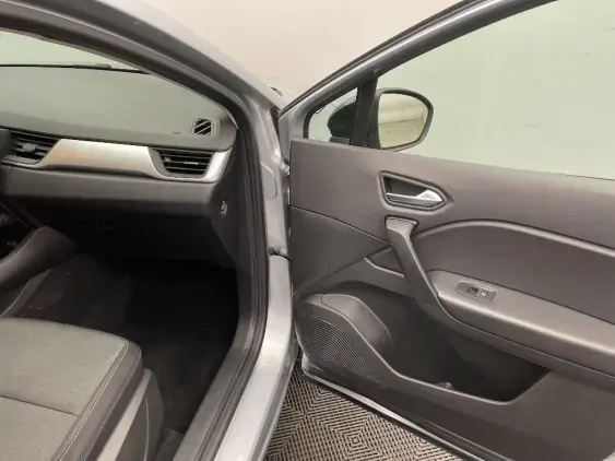 RENAULT CAPTUR II - voiture d'occasion - Photo 20