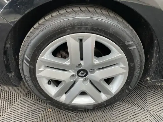 RENAULT CLIO V - voiture d'occasion - Photo 21