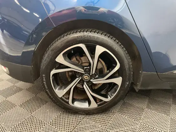 RENAULT SCENIC IV - voiture d'occasion - Photo 25