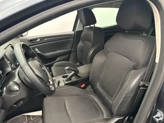 RENAULT MEGANE IV - voiture d'occasion - Photo 18