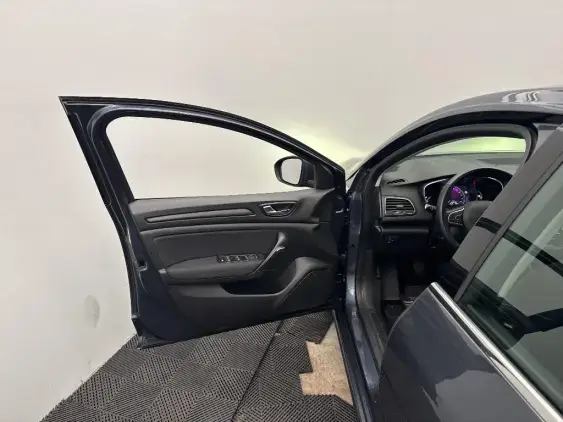 RENAULT MEGANE IV - voiture d'occasion - Photo 19