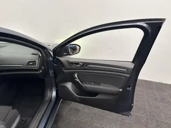 RENAULT MEGANE IV - voiture d'occasion - Photo 20