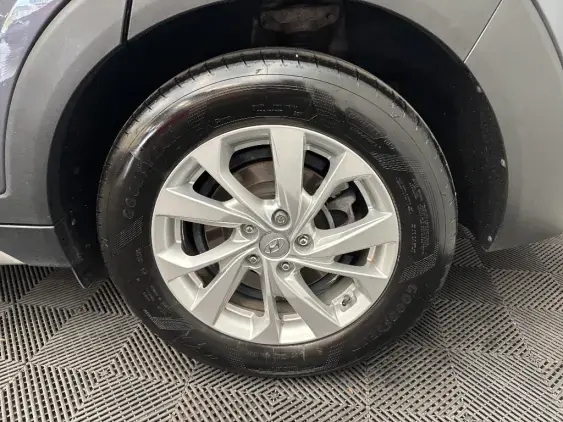 HYUNDAI TUCSON II - voiture d'occasion - Photo 24