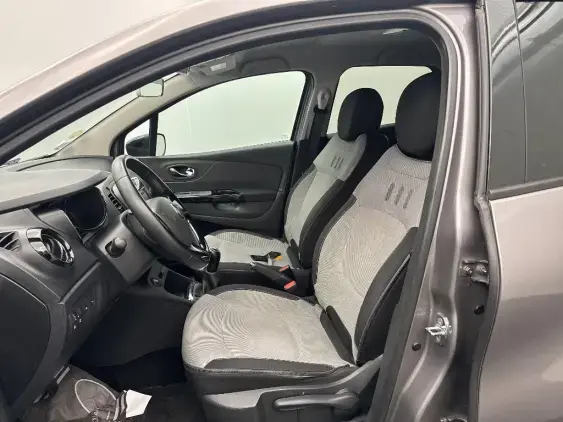 RENAULT CAPTUR - voiture d'occasion - Photo 18
