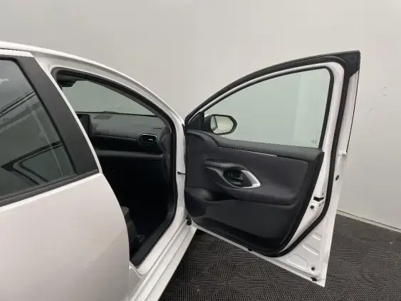 TOYOTA YARIS IV - voiture d'occasion - Photo 20